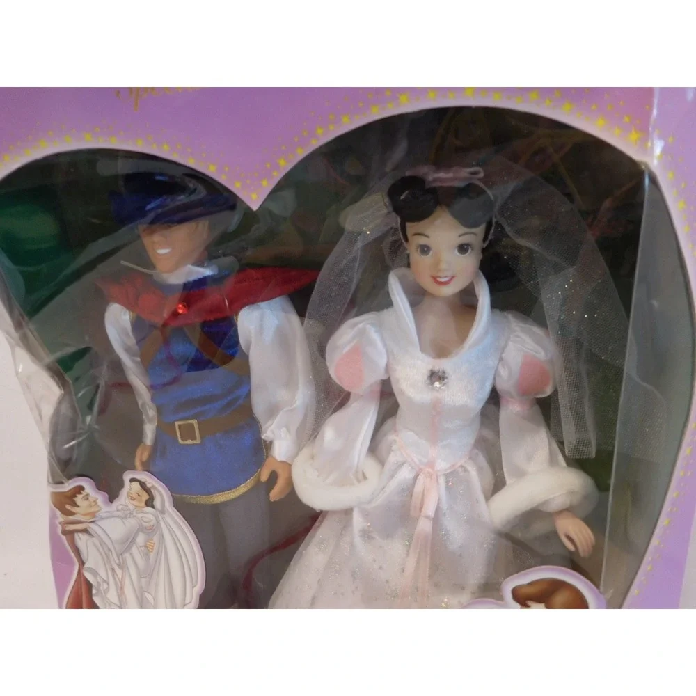 Disney Snow White and Prince Wedding Gift Set Special Edition 2005 New in Box
